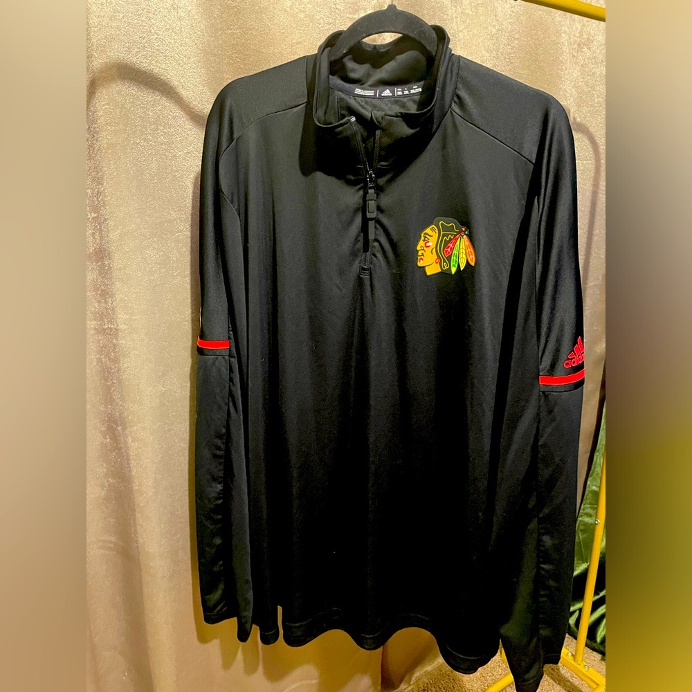 Men’s adidas 2XL Blackhawks sports sweater